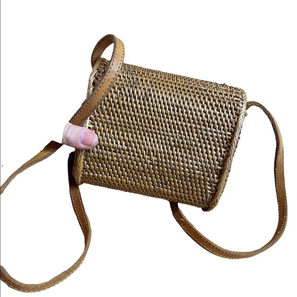 Ellen & James | Small Basket Bag